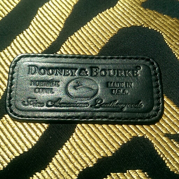 SOLD!RARE DOONEY BOURKE AUTHENTIC LEATHER TOTE… - Picture 2 of 9